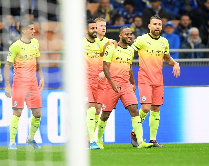 英格兰足球超级联赛英超第36轮战报：曼联1-2莱斯特城“助攻”同城“死敌”夺冠