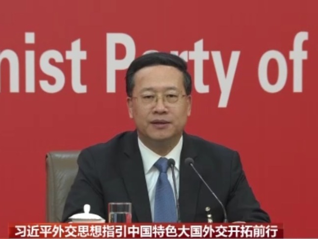 二十大记者招待会丨中国始终致力于推动构建人类命运共...