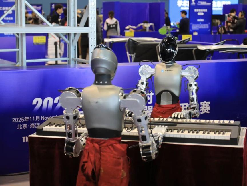 这届机器人太能干了!观众直呼“快点上岗!”(图7)