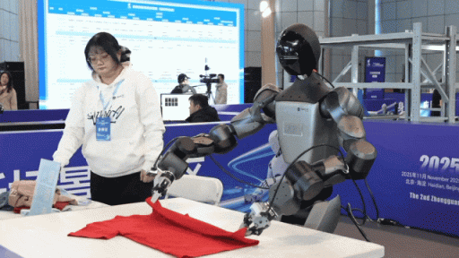 这届机器人太能干了!观众直呼“快点上岗!”(图4)