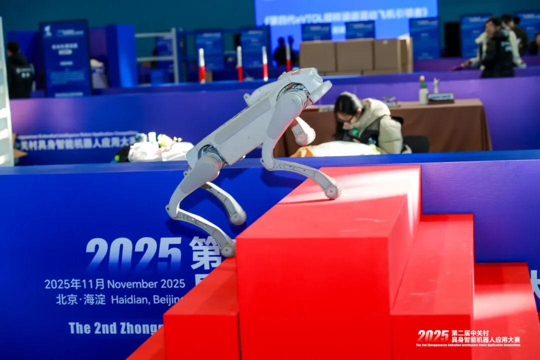 这届机器人太能干了!观众直呼“快点上岗!”(图12)
