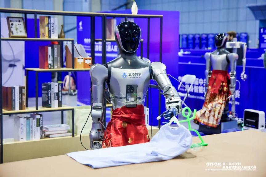 这届机器人太能干了!观众直呼“快点上岗!”(图9)