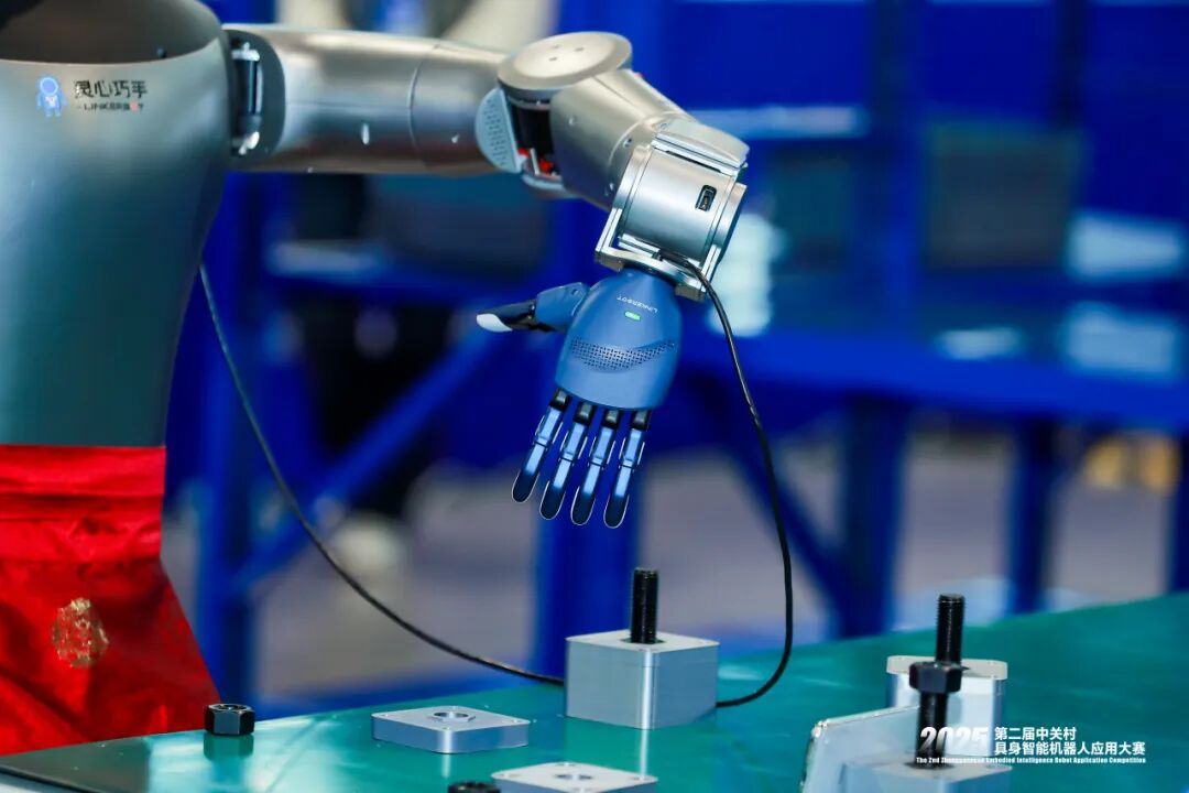 这届机器人太能干了!观众直呼“快点上岗!”(图11)