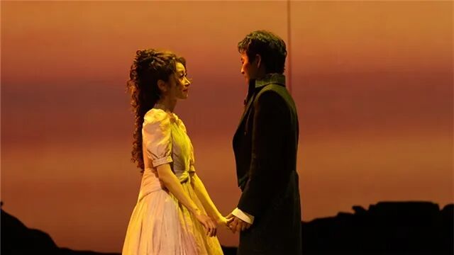 “大戏看北京”3月文艺资讯话剧《傲慢与偏见》:以舞台重现名著诠释真情与成长(图7)