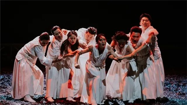 “大戏看北京”3月文艺资讯话剧《傲慢与偏见》:以舞台重现名著诠释真情与成长(图18)