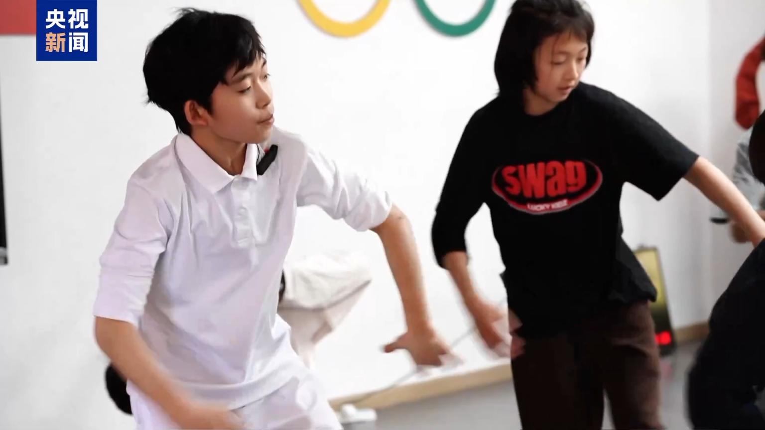 13岁“小孩哥”拿下世界冠军街舞让他变得自信勇敢(图4)