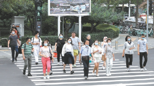 中关村西区智能交通系统上线试运行:可抓拍行人闯红灯