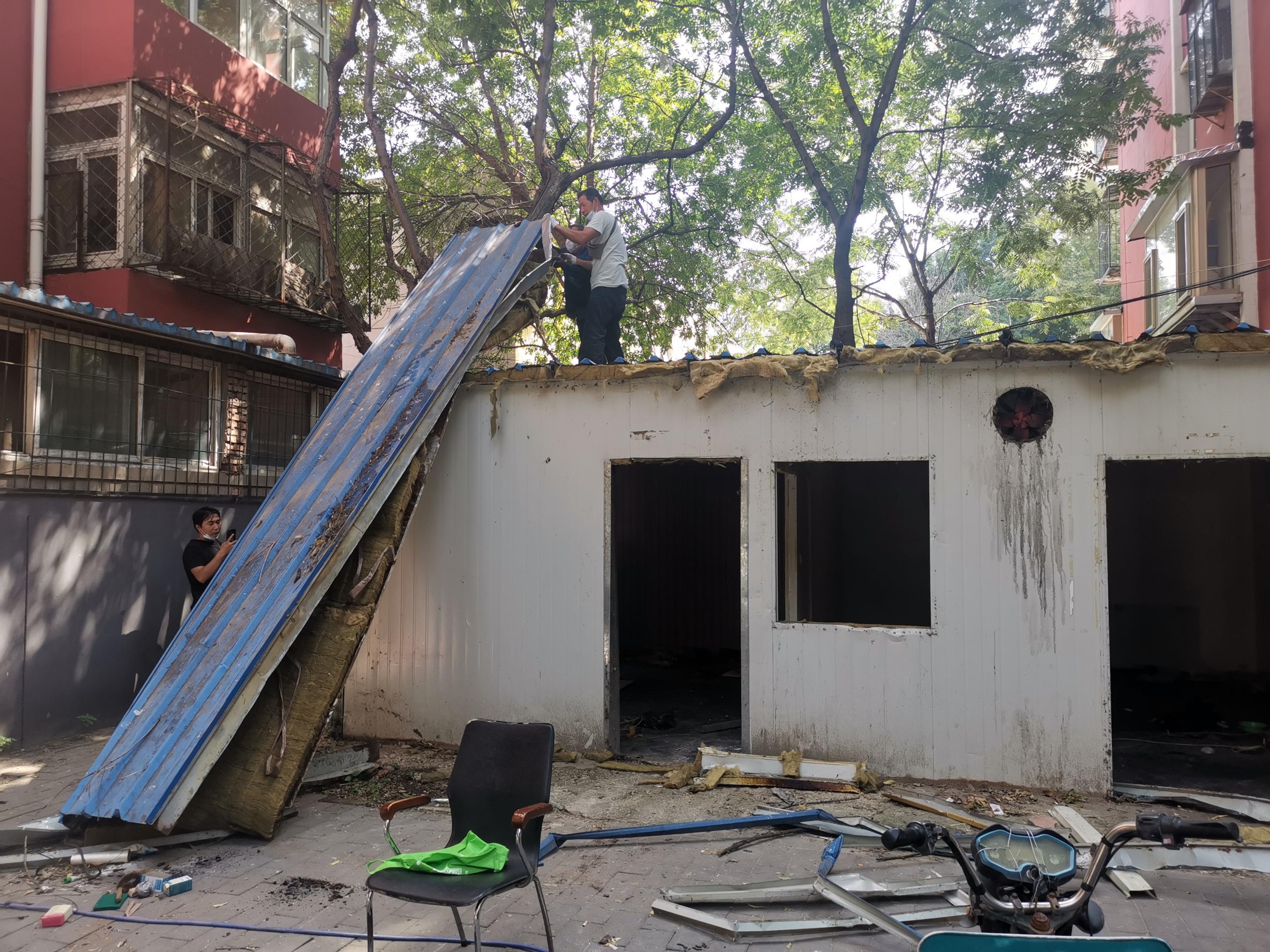 哈尔滨数十年老屋被指违建遭强拆 — 普通话主页