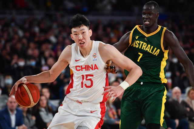 中国男篮奔赴伊朗参加世预赛