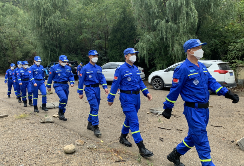 北京16区蓝天救援队齐聚密云联合倡议不爬野山不野钓