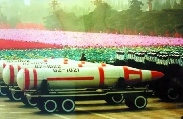 珍贵画面！40年前的今天，“巨浪”冲天！_北京日报网