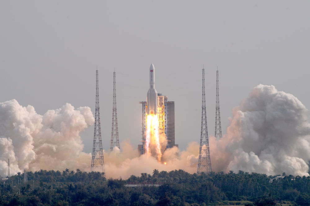 中国空间站T字基本构型组装完成