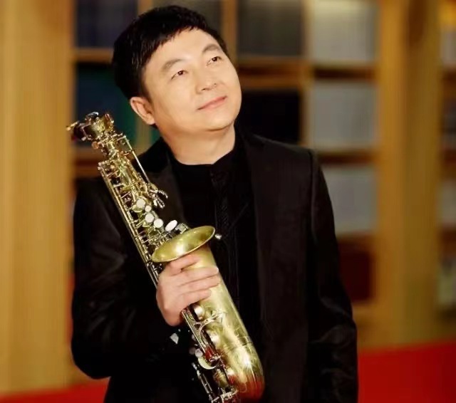 缅怀音乐家李满龙萨克斯管入门与提高一书即将再版