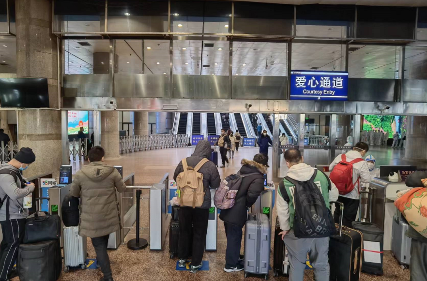 客流略增加！记者探访京城火车站，发现这两大明显变化——