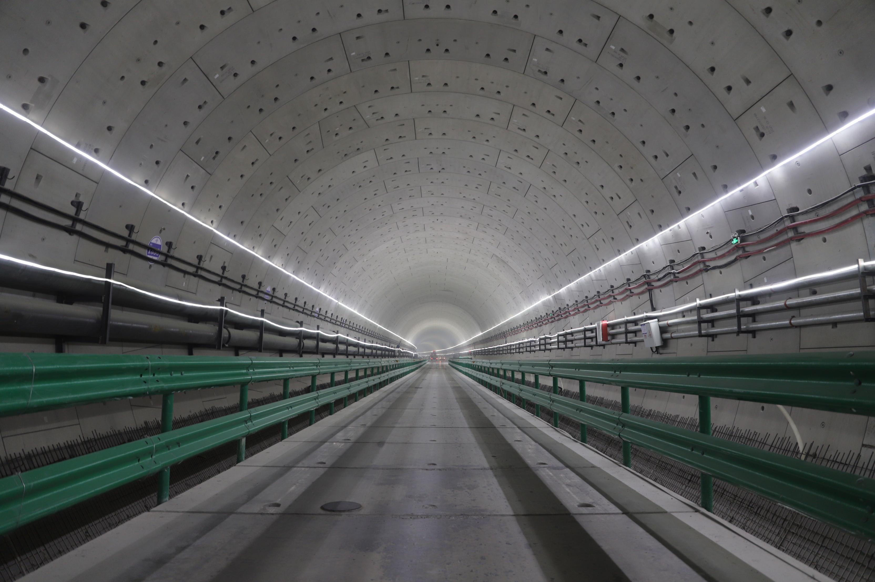 国内在建最大最长城市地下公路隧道,"运河号"二次始发_北京日报网