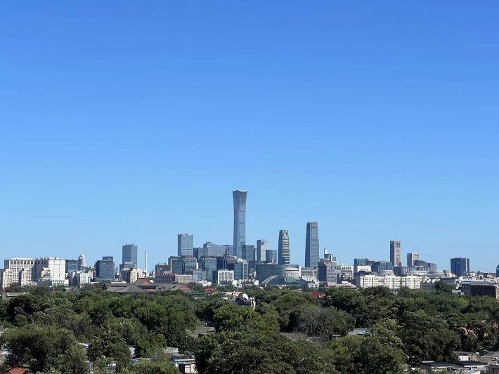 京津冀PM2.5平均浓度与十年前相比降幅达60%以...