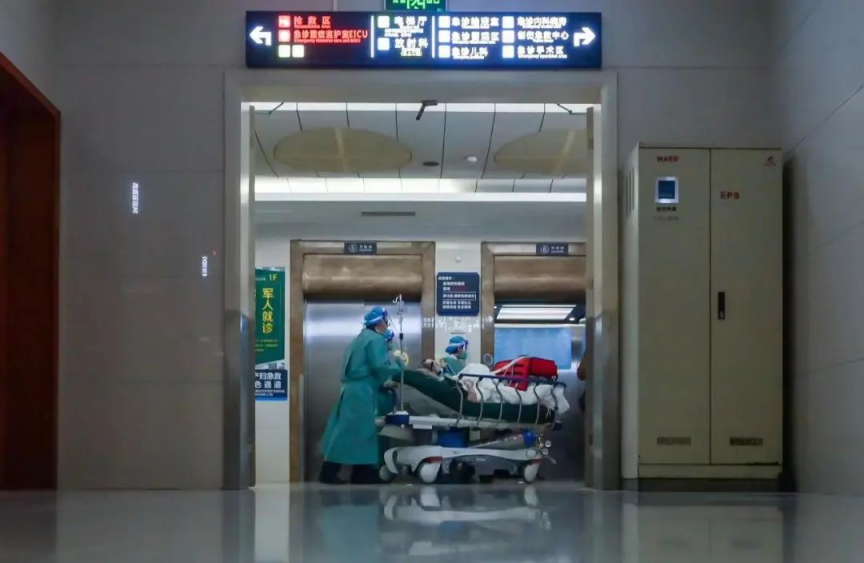 重庆西南医院全力迎战重症高峰急诊接诊重症近千人