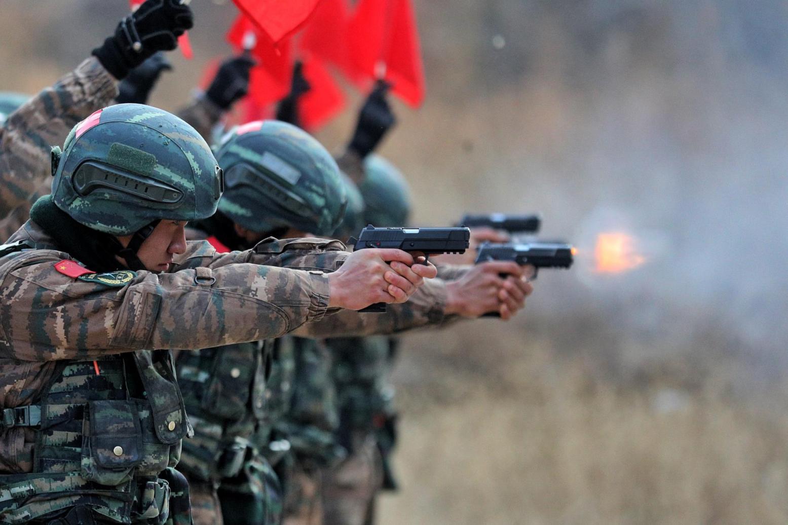 新年开训直击冬日练兵的高燃时刻