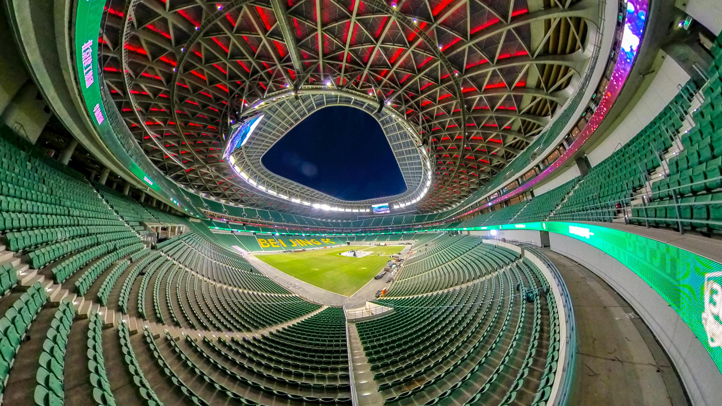 揭秘新工体环形led屏300平米超大屏幕无死角观赛