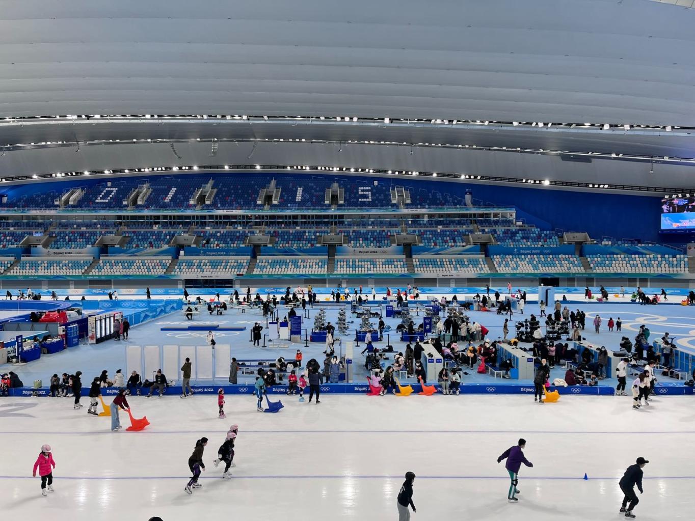 报告提法与代表期盼形成共鸣——让消费热起来，经济活...