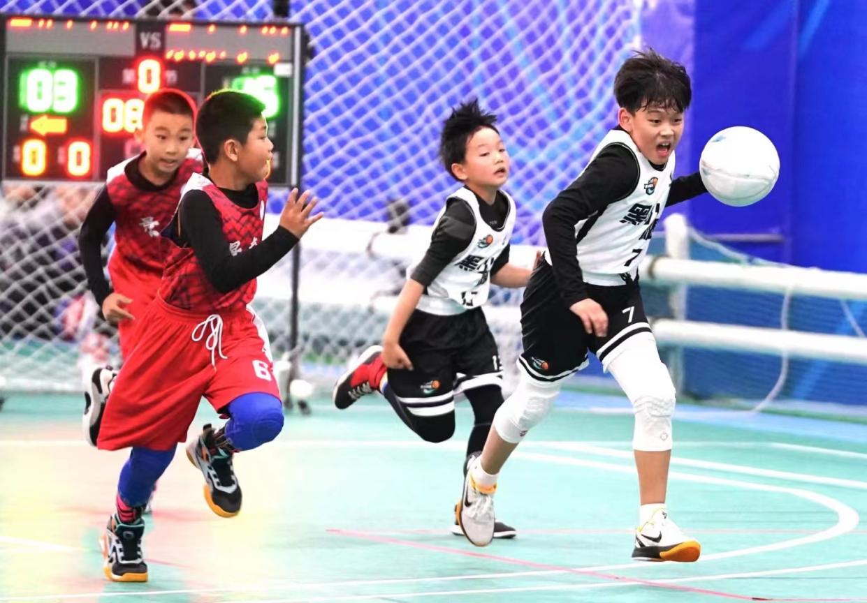 第七届百队杯青少年篮球赛落幕_北京日报网