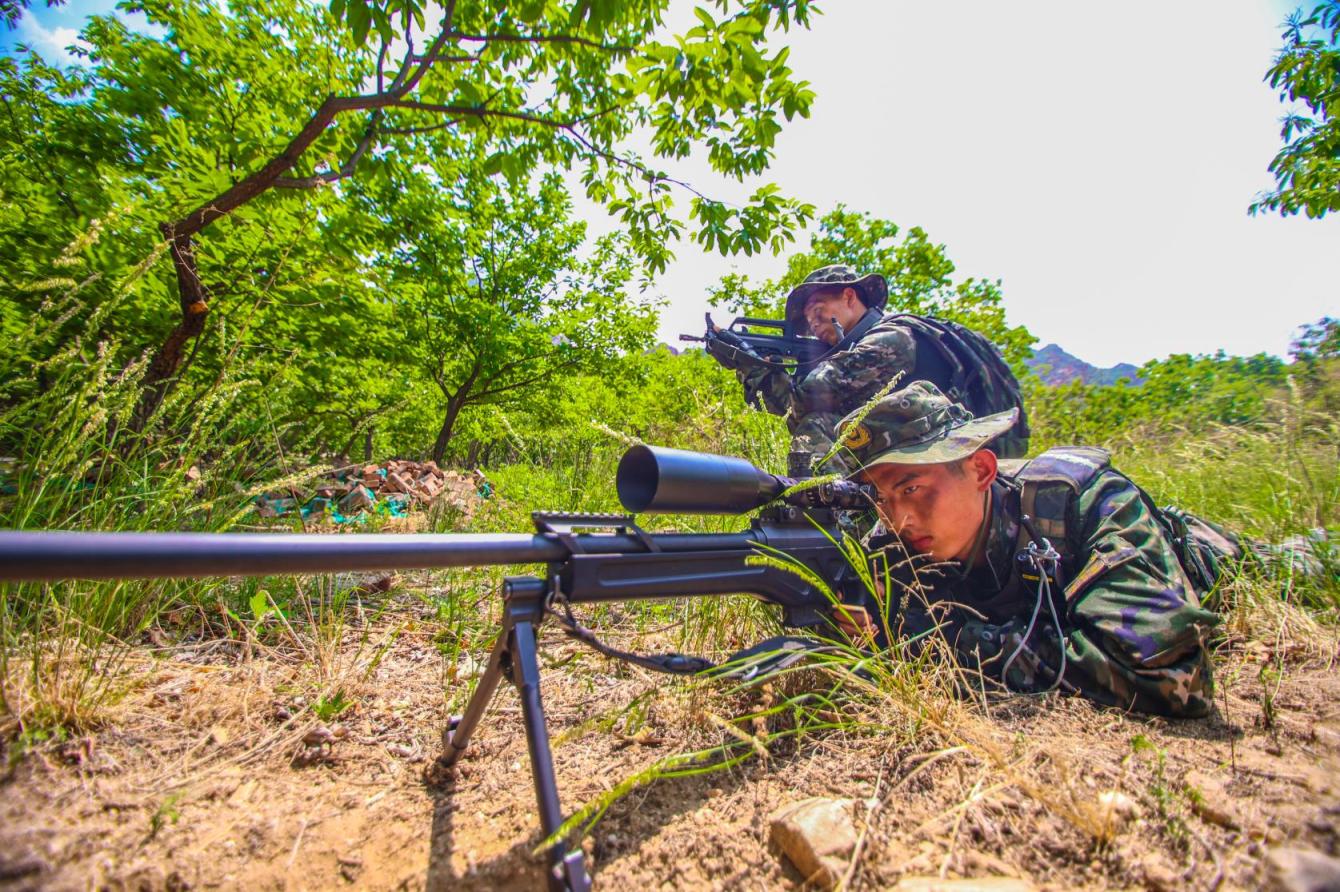 高清直击隐蔽侦察武力突击北京武警特战演练