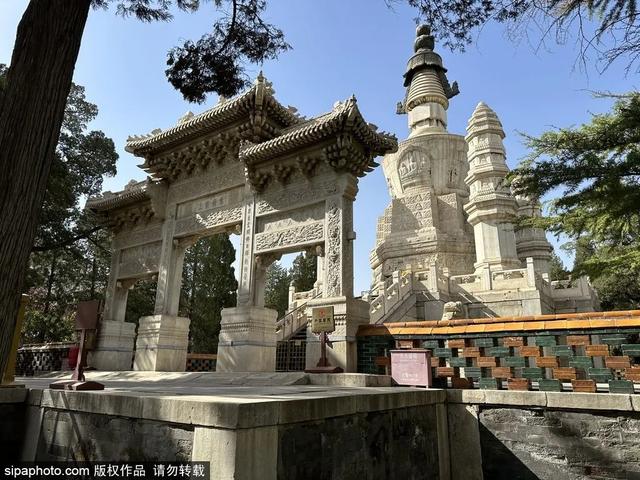 赏白塔，知古韵