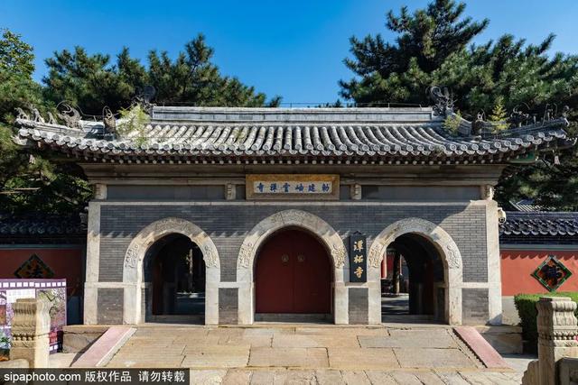 赏白塔，知古韵