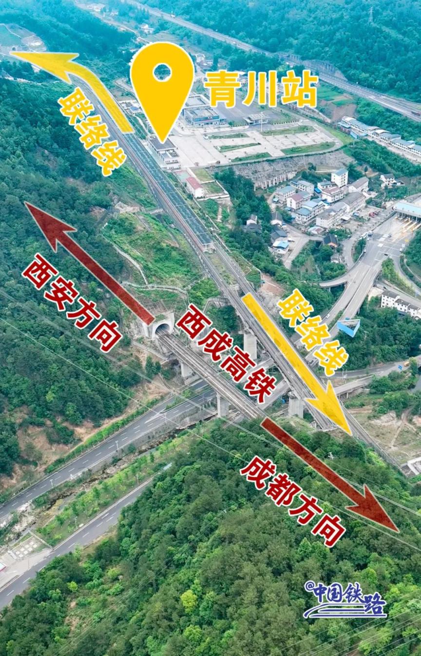 中国　山河　８分 中国海军076两栖攻击舰首舰在上海下水，命名为四川舰，舷号为“51”