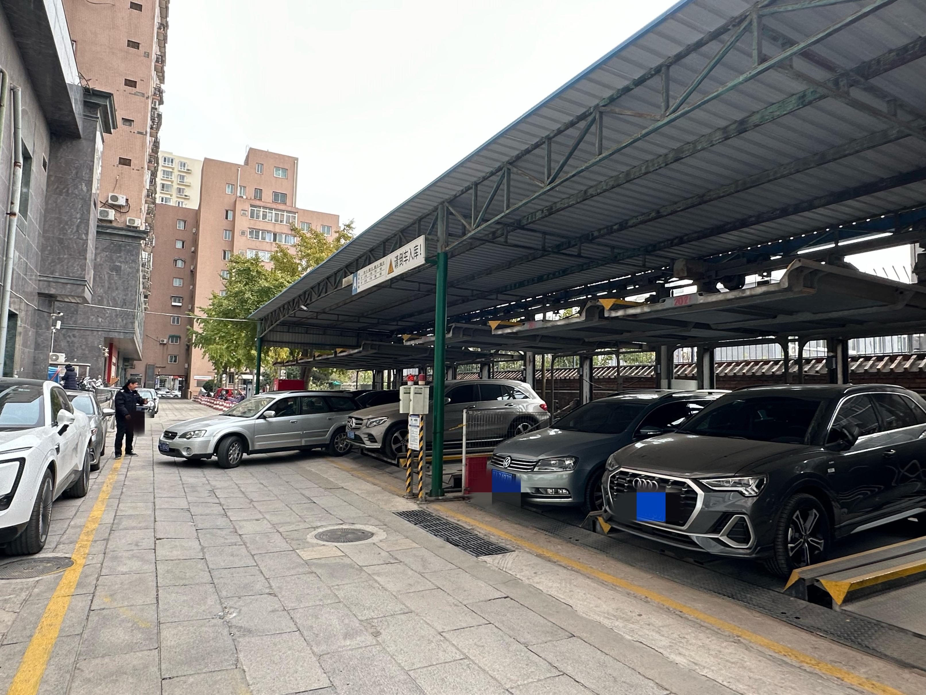 闲置5年的立体车库重新盘活小区居民有地儿停车了