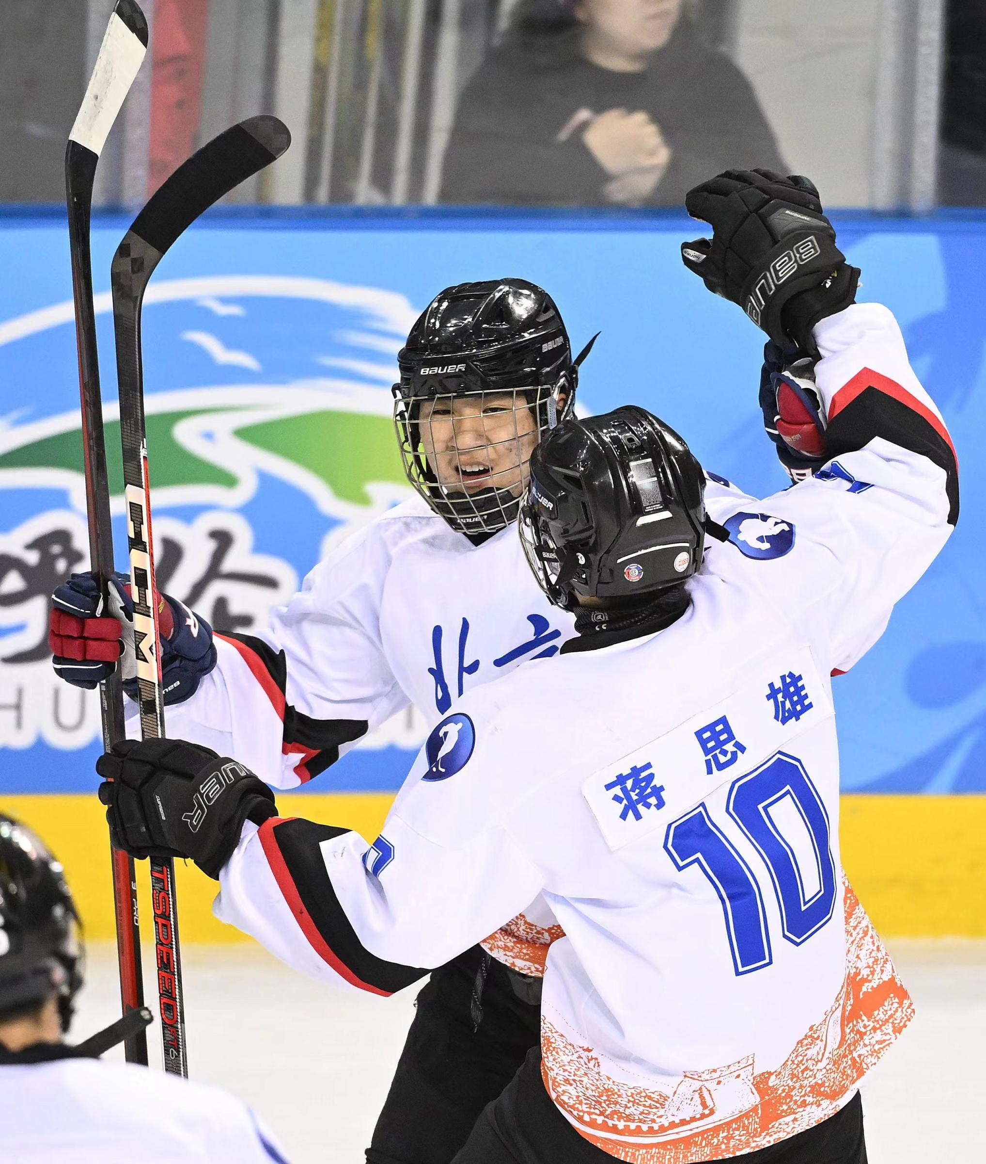 球技佳学习好有才艺北京冰球少年为啥这么棒