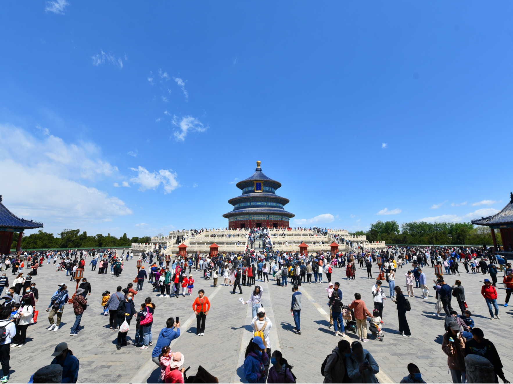 京津冀三地PM2.5年均浓度比2013年均下降六成