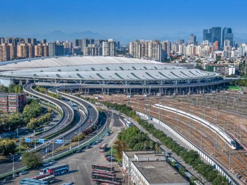 京津冀铁路营业里程10年涨三成，高速公路涨四成