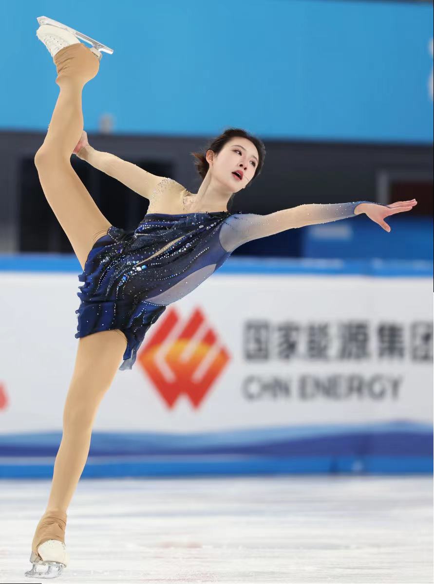 小将势头猛成年组难进世锦赛中国花滑女单路在何方