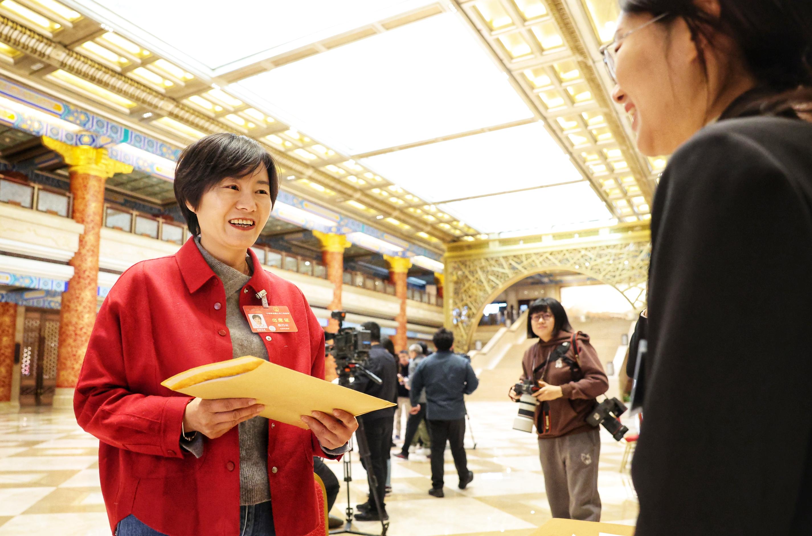 携民意而来为百姓发声全国人大北京团代表今日报到