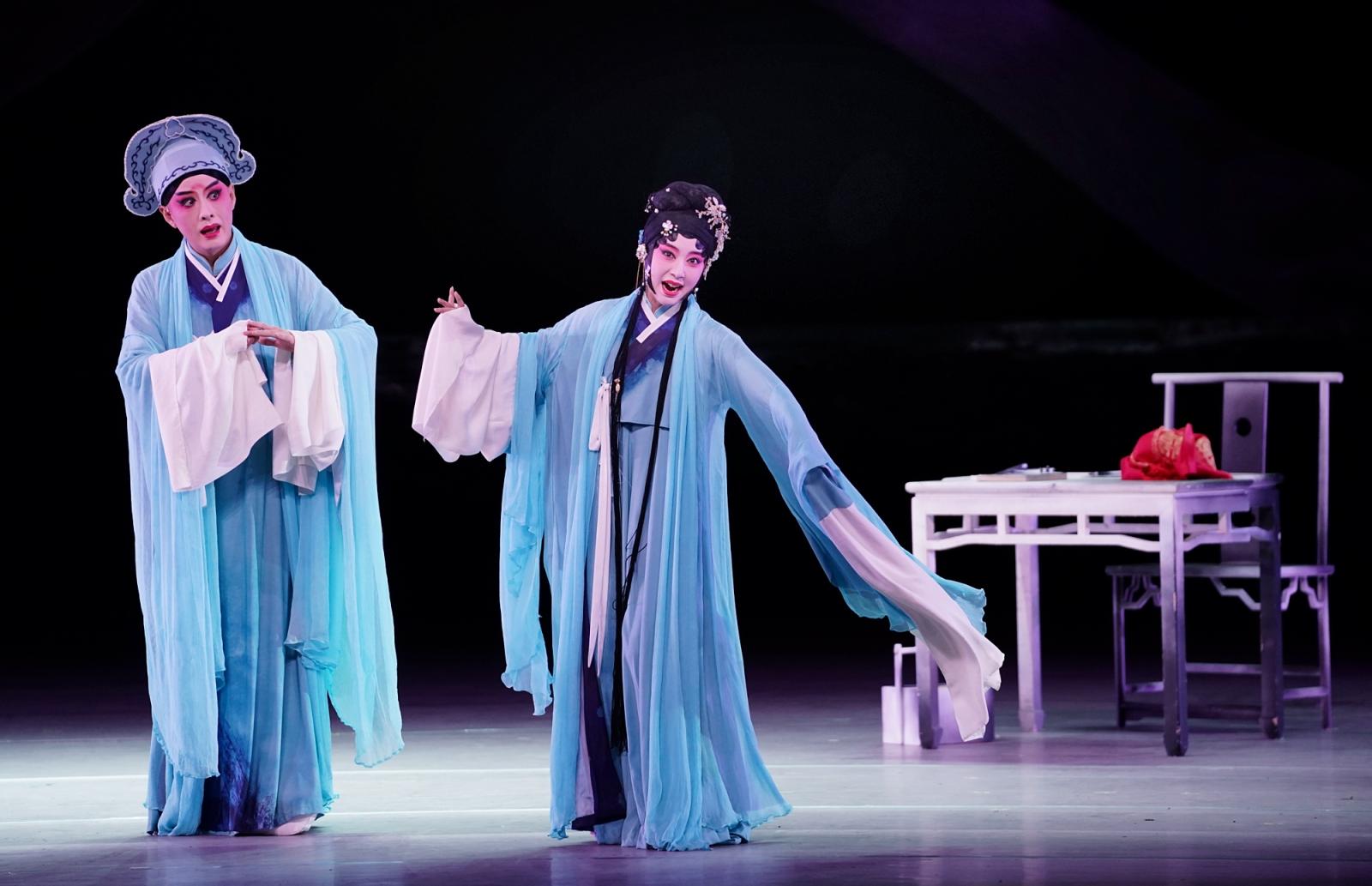 昆曲《浮生六记》:用现代悬疑叙事再造古典题材