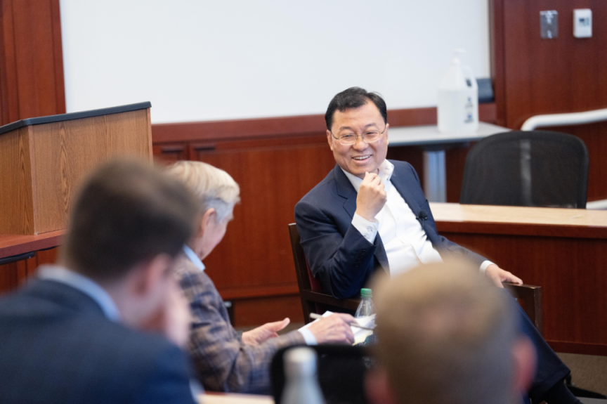 谢锋与哈佛大学肯尼迪政府学院创始院长艾利森举行炉边谈话