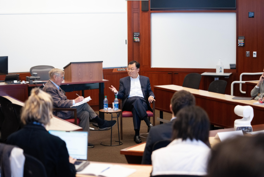 谢锋与哈佛大学肯尼迪政府学院创始院长艾利森举行炉边谈话