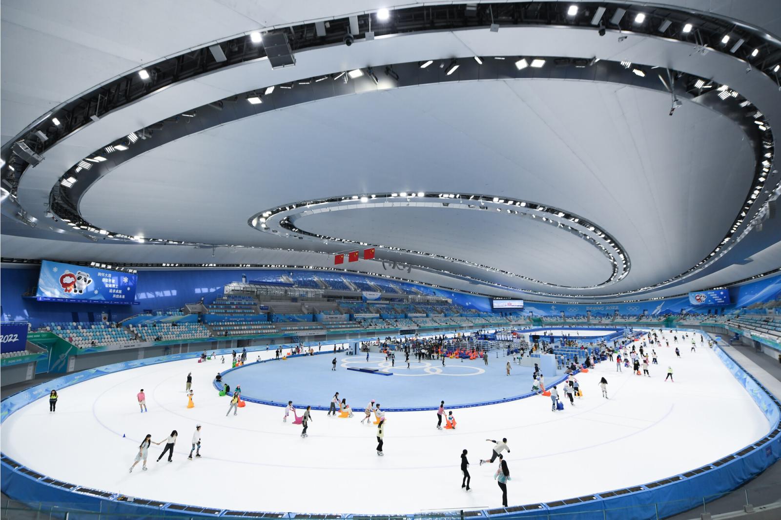 74 明天起到月底,"冰丝带"将暂停滑冰体验!