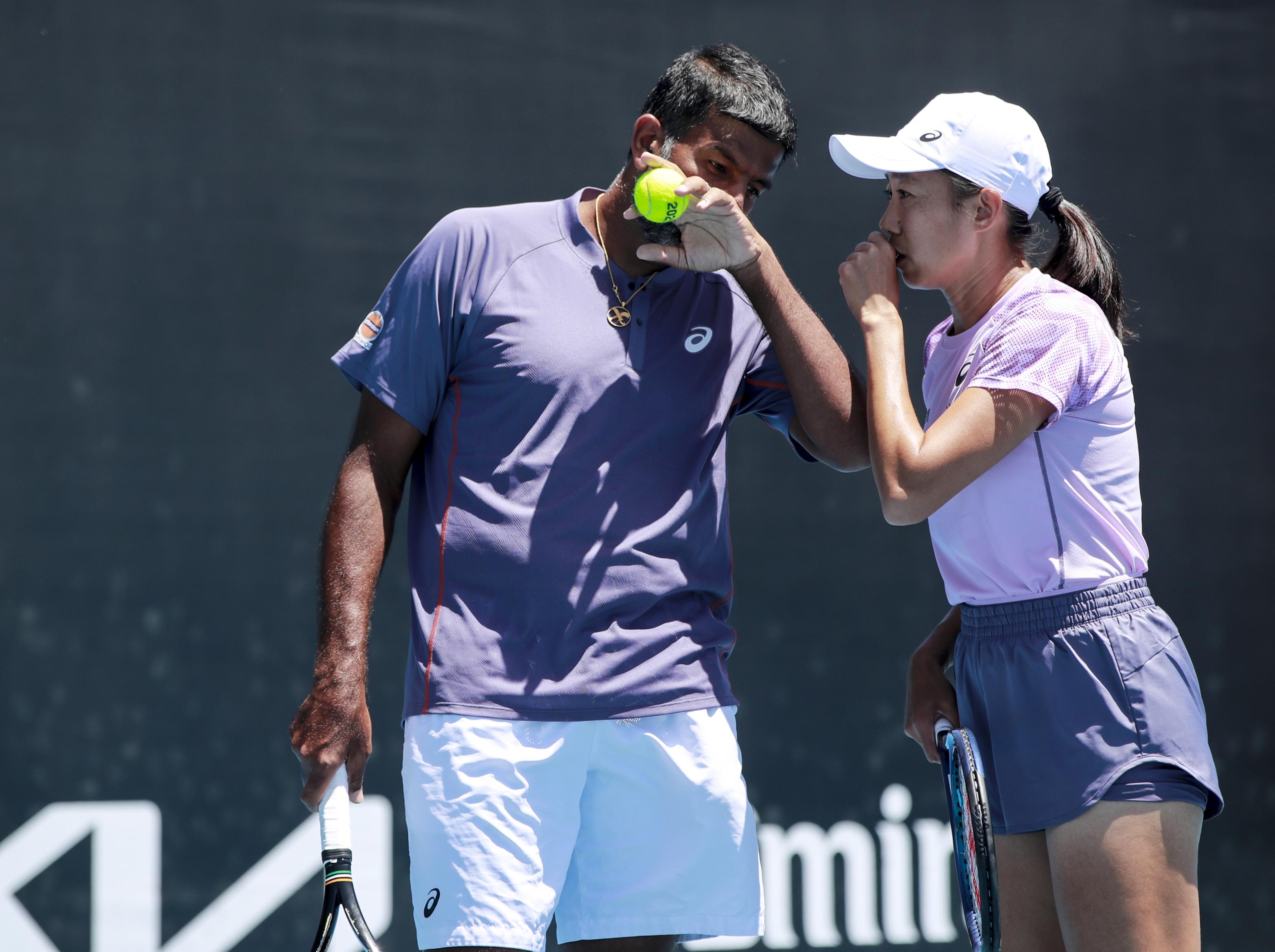 （体育）（3）网球——澳网：张帅/波柏纳混双首轮晋级