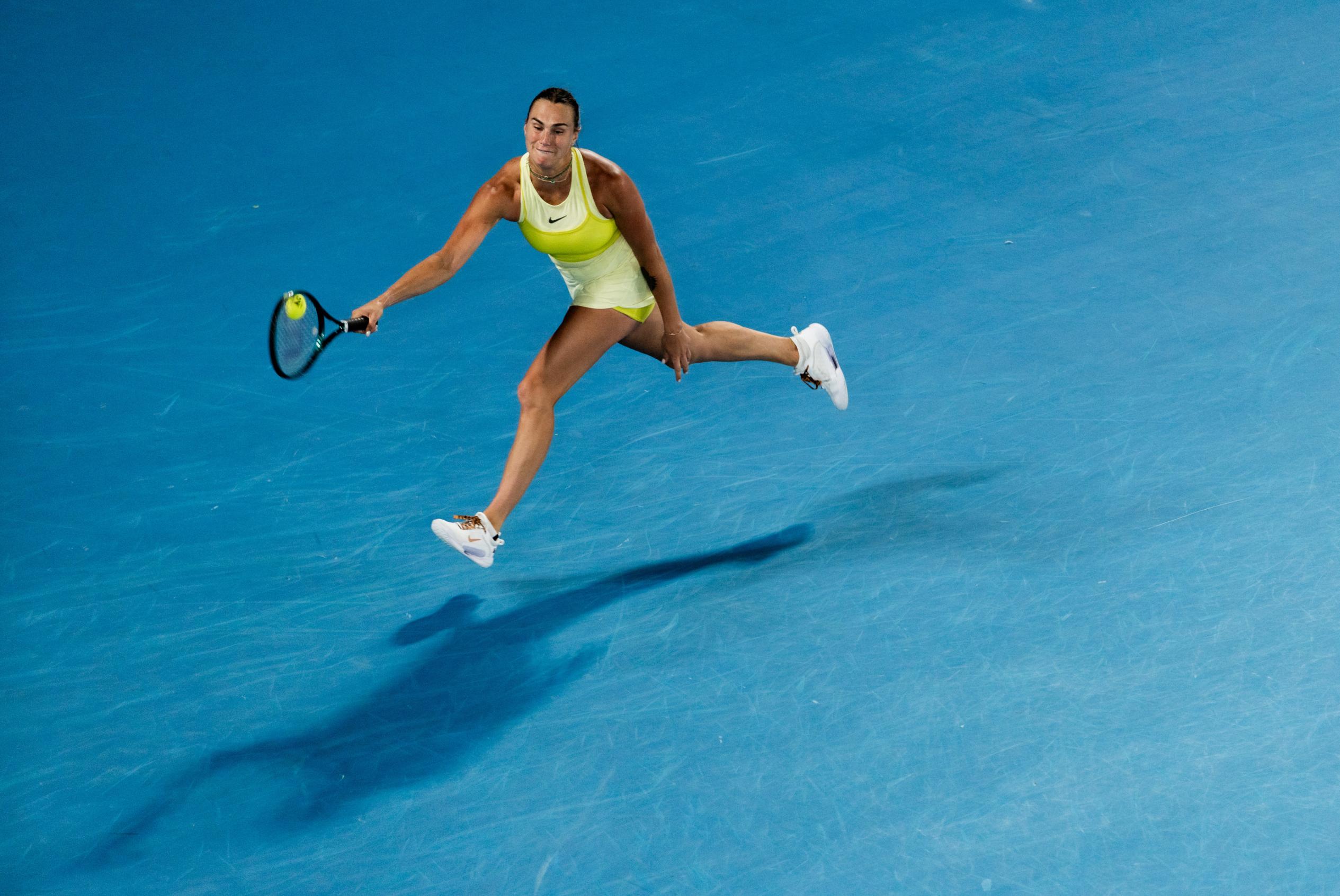 （体育）（18）网球——-澳网：萨巴伦卡胜巴多萨晋级决赛