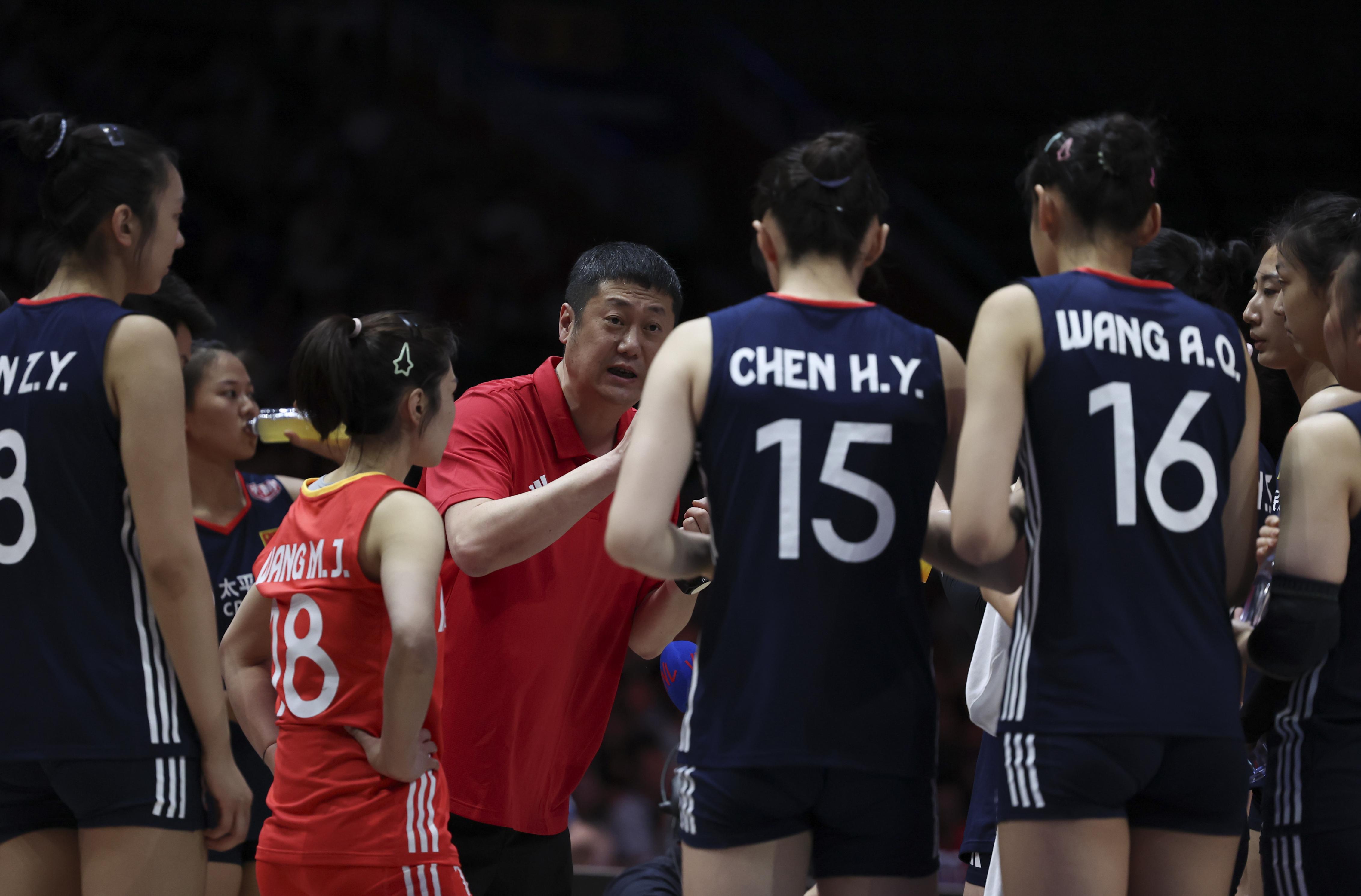 （体育）（8）排球——世界女排联赛（中国北京站）：中国队胜法国队