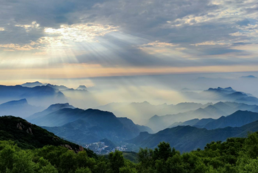 准考证 = 免票 + 折扣 + 解锁隐藏款青春限定旅程！快冲→