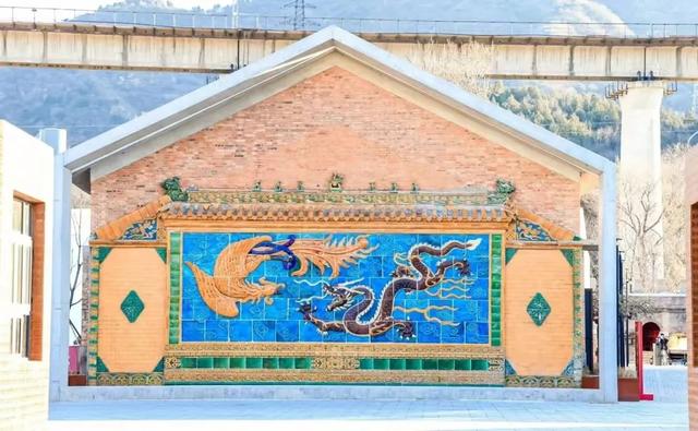 准考证 = 免票 + 折扣 + 解锁隐藏款青春限定旅程！快冲→