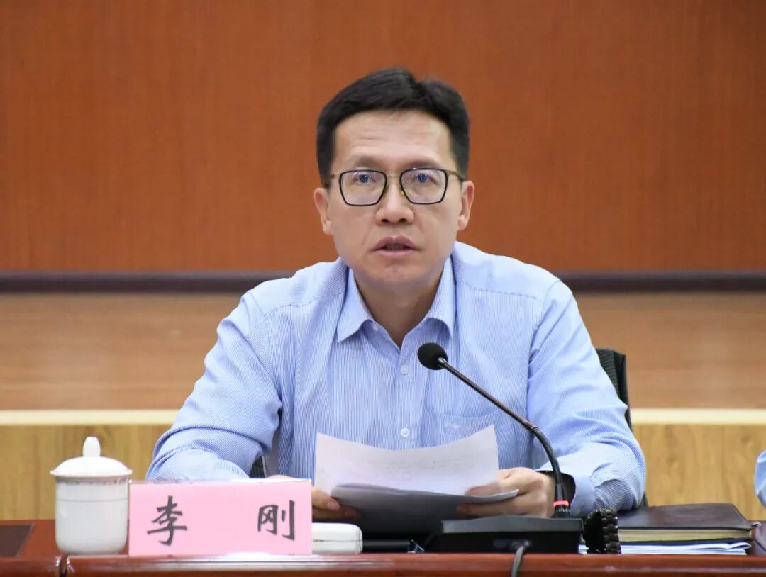丽江市长李刚,主动投案_京报网