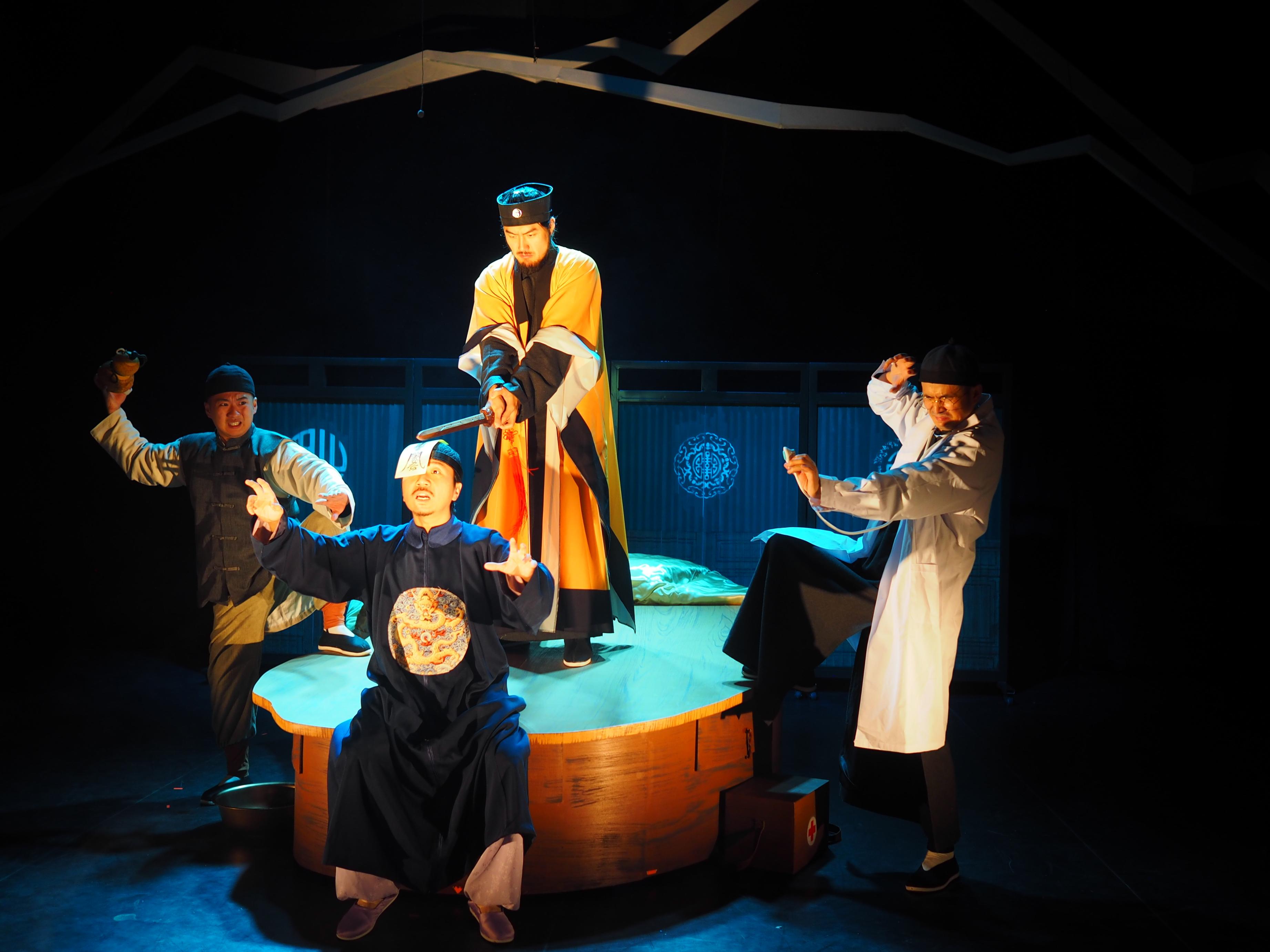 话剧《山上的耶伯》：古老喜剧在京腔京韵中焕发新生_京报网