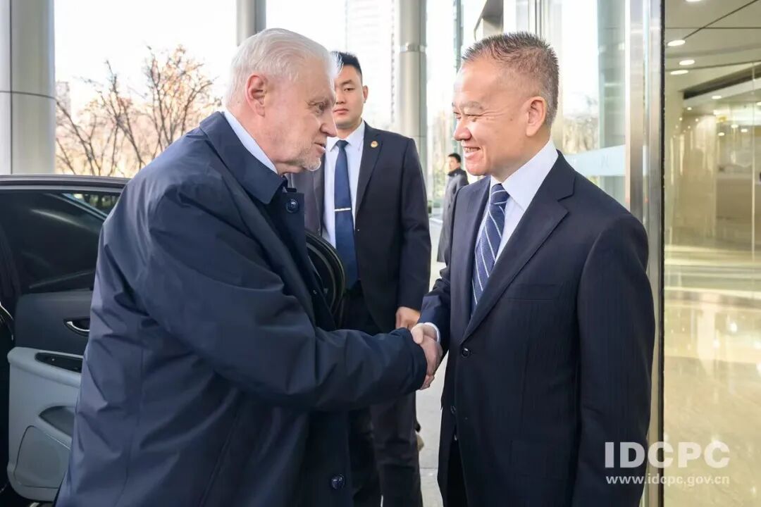 中联部部长刘海星会见俄罗斯公正俄罗斯党干部考察团_京报网