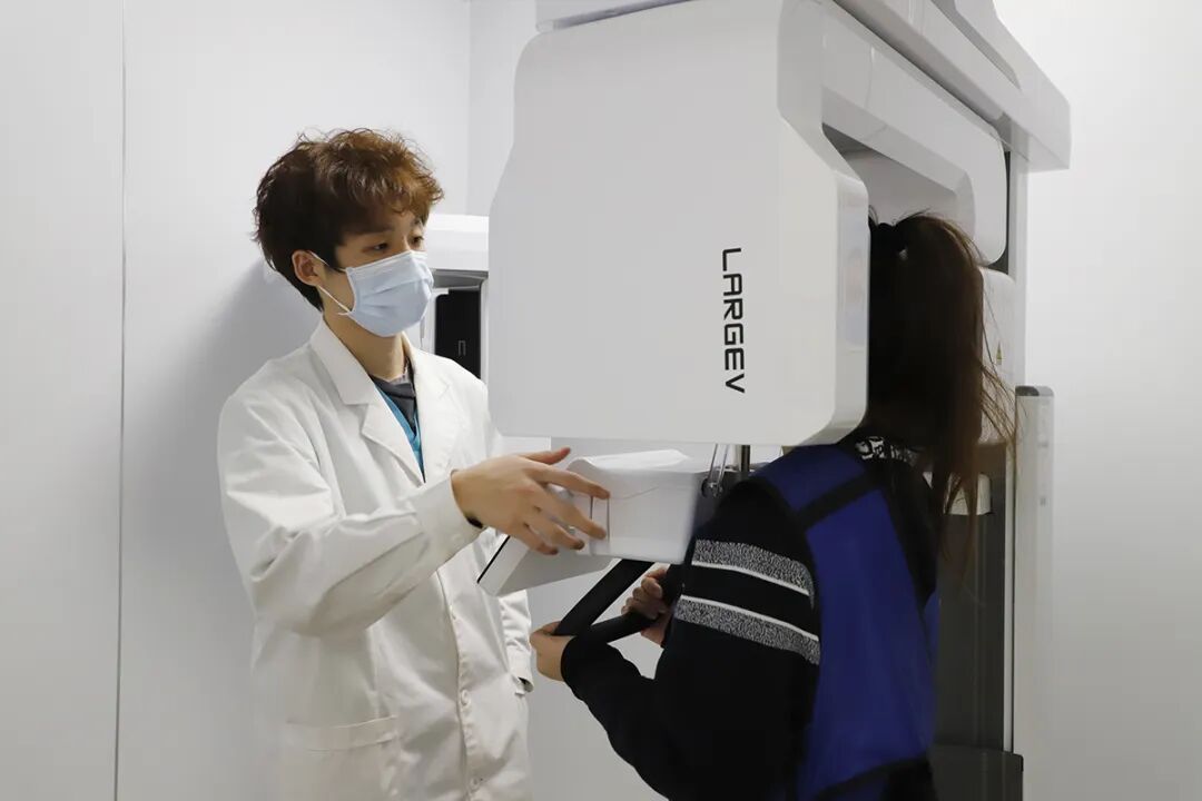北大口腔医院、代排队挂号，让每个患者轻松看上病擅长科室的简单介绍