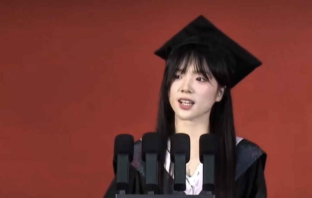 “谢南枝”李思潼今天毕业!5分钟发言多次感谢母校的包容多元_京报网