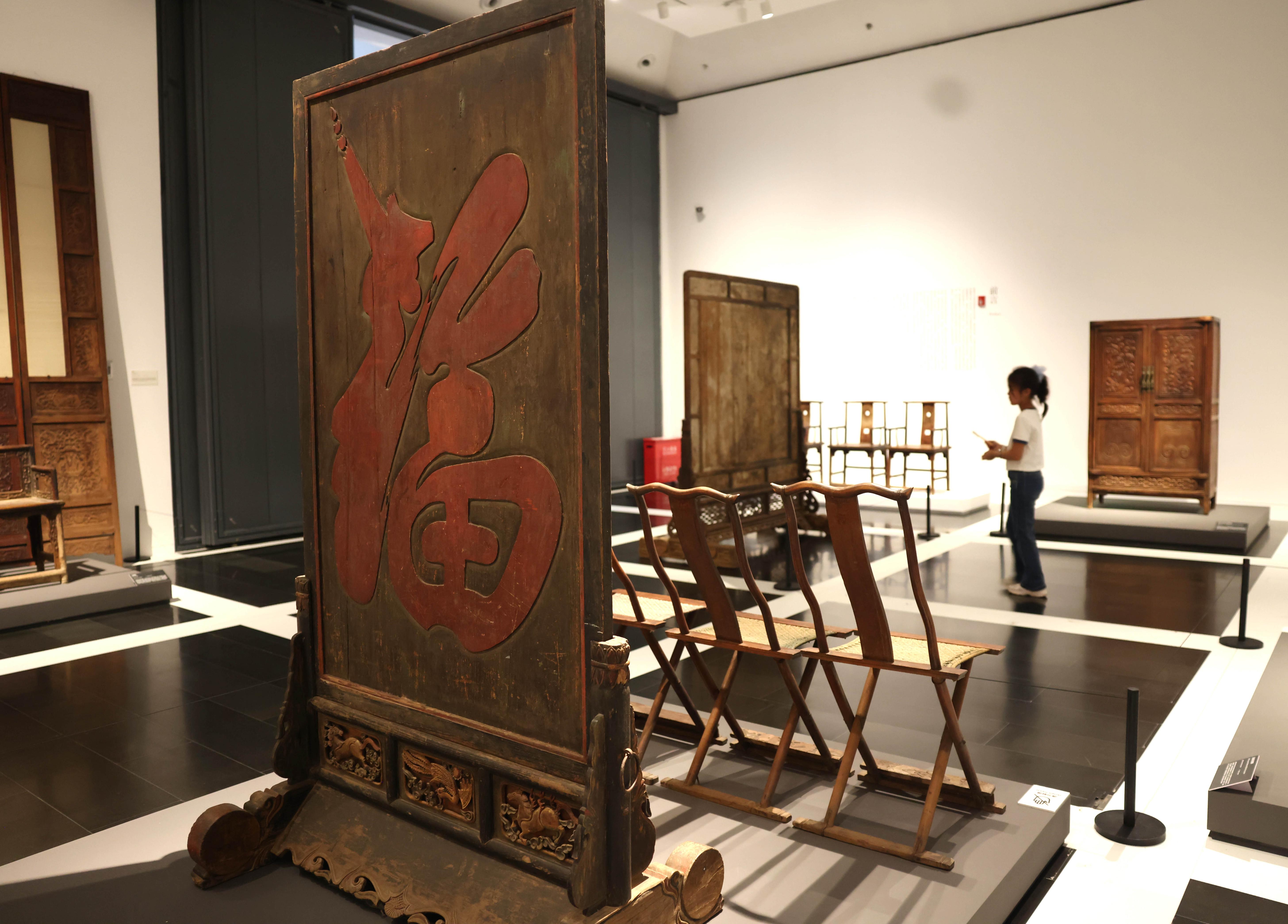 明清家具文化艺术展亮相清华大学艺术博物馆_京报网